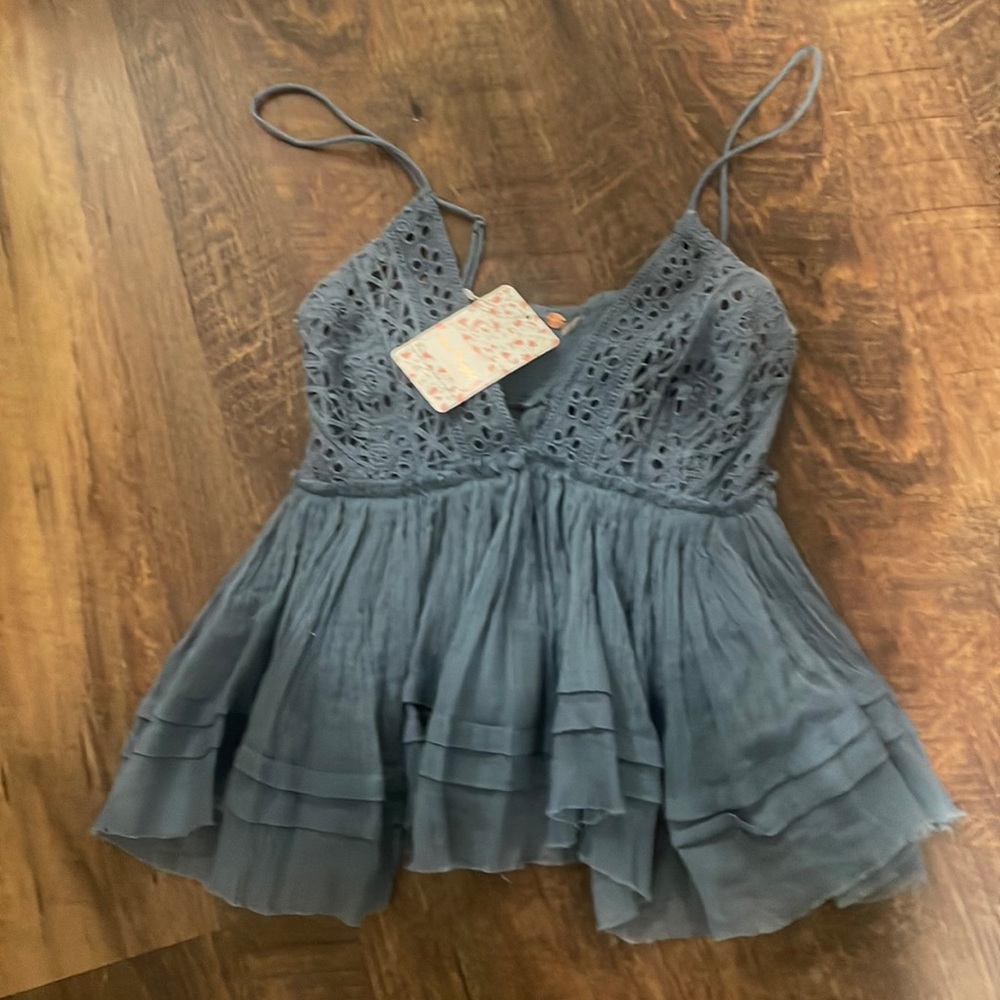NWT free people Carrie top size